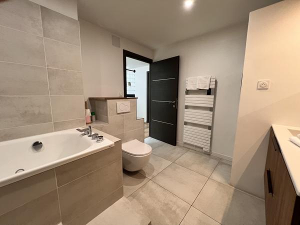 Rue des Changes – Rare T4 de 109 m² au dernier étage