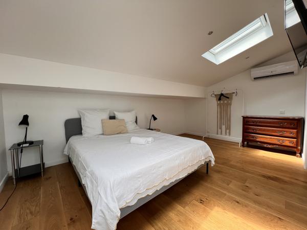 Rue des Changes – Rare T4 de 109 m² au dernier étage