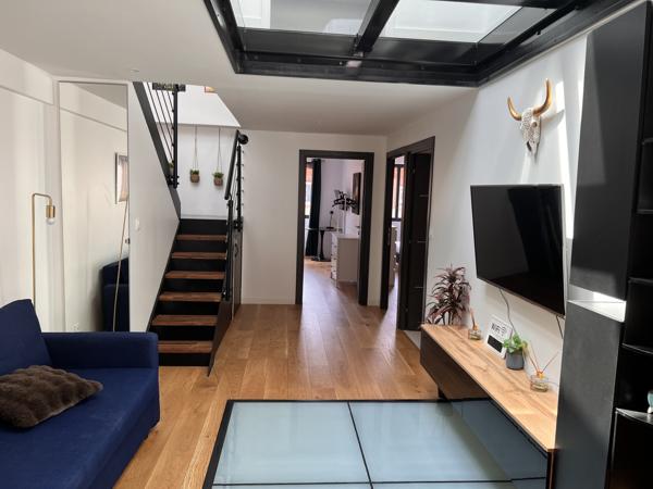 Rue des Changes – Rare T4 de 109 m² au dernier étage