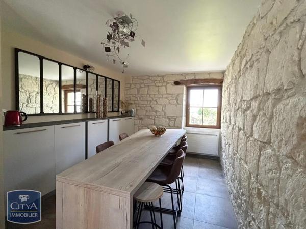 Maison à louer 3 pièces 72.24m² Bellevigne-les-Châteaux (49400)
