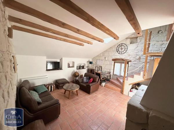 Maison à louer 3 pièces 72.24m² Bellevigne-les-Châteaux (49400)