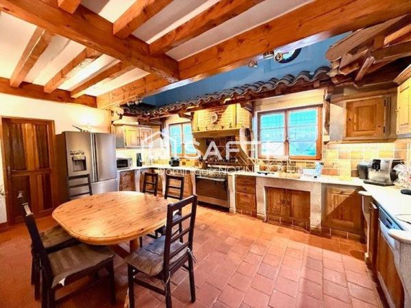 Propriété d'exception 7 chb 370 m² terrain 6000m²