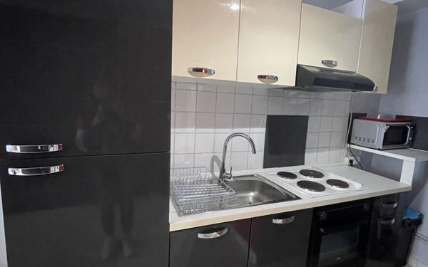 Appartement à louer    1 pièce • 26,75 m2 Étampes