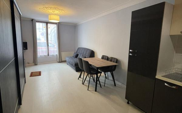 Appartement à louer    1 pièce • 26,75 m2 Étampes