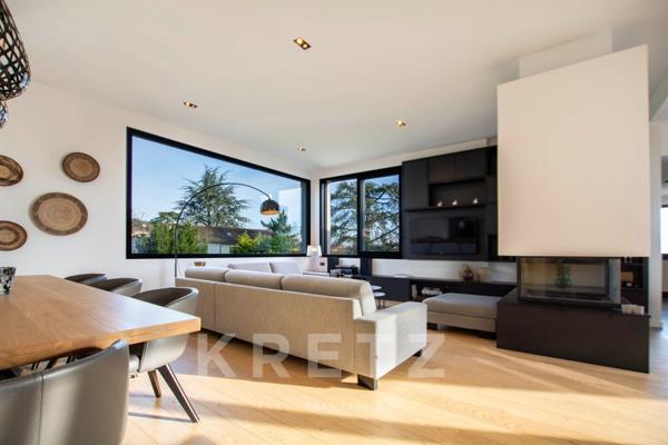 Villa contemporaine avec piscine