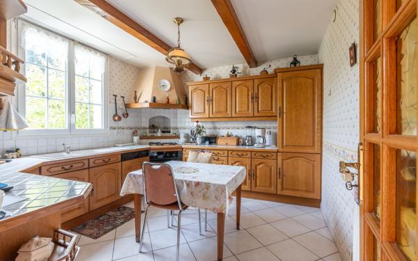 Maison à vendre    5 pièces • 121 m2 Ormesson-sur-Marne