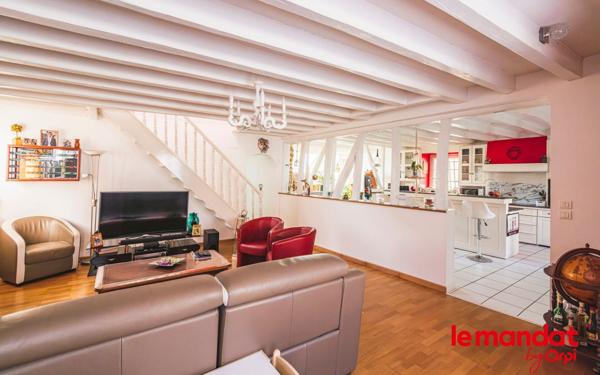 Maison à vendre    7 pièces •  Saint-Martin-d'Ablois