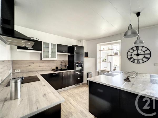 Appartement F6 à vendre  6 pièces - 138,60 m2 HERICOURT - 70