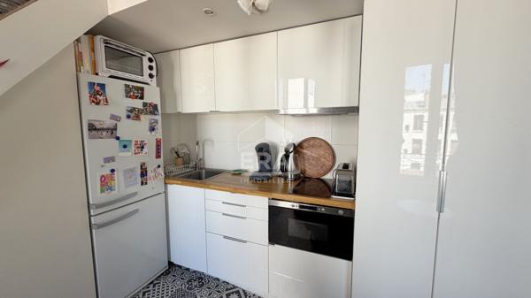 studio parfait état en dernier étage et au calme
