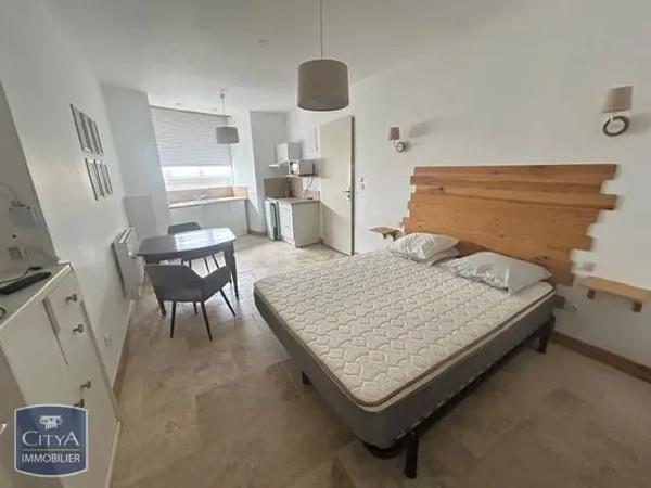 Appartement à louer 1 pièce 23.5m² Tarascon-sur-Ariège (09400)