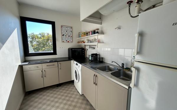 Appartement à vendre    2 pièces •  Talence