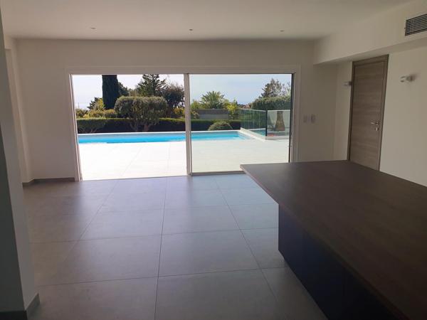 Secteur privilégié Villa rénovée Piscine Vue mer