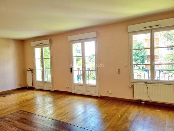 Vente Appartement 5 pièces 106 m2 à Saint-Fargeau-Ponthierry