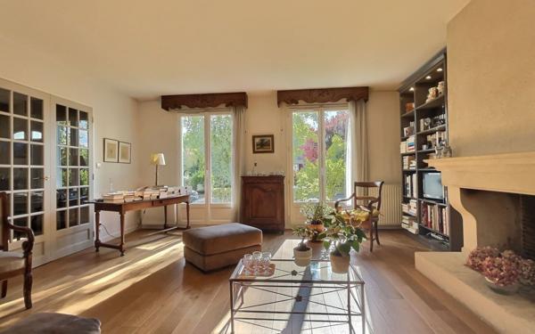 Maison à vendre    6 pièces •  Mennecy