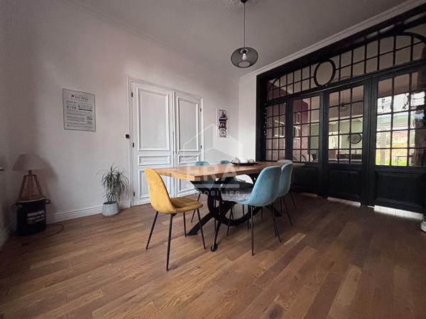 Maison Henin Beaumont 9 pièce(s) 217 m2
