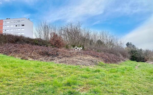 Terrain à vendre    Montluçon