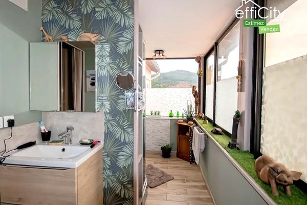 Maison 8 pièces - 220 m²