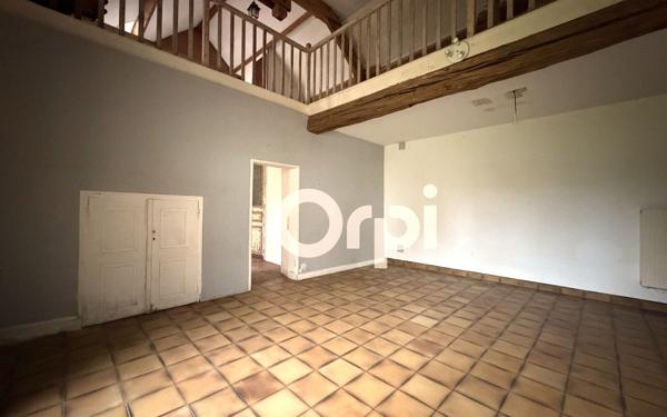 Maison à vendre    6 pièces • 265 m2 Soissons