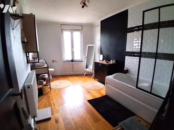 MAISON CENTRE-VILLE - 2 CHAMBRES - BUREAU