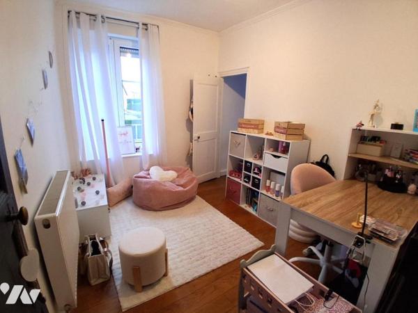 MAISON CENTRE-VILLE - 2 CHAMBRES - BUREAU