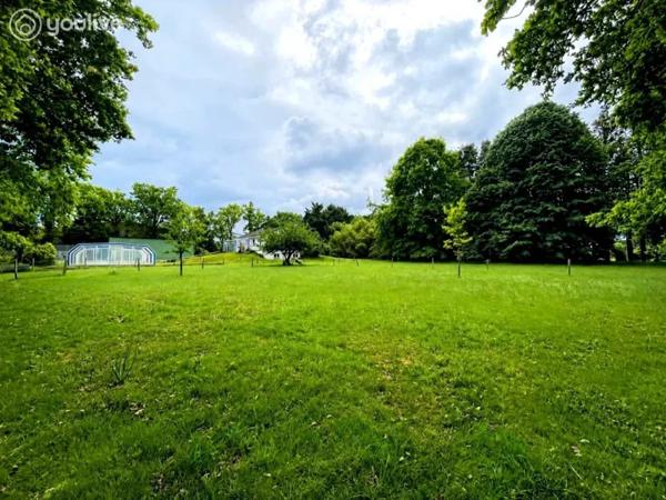 Terrain à bâtir de 2680 m² DIVISIBLE AU POIRÉ-SUR-VIE 🌳