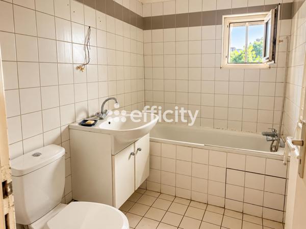 Appartement
         2 pièces
        - 48 m² Exclusivité 466 400 € *