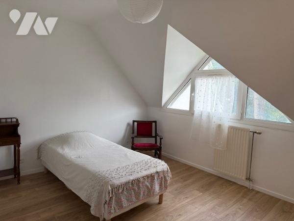 Maison à Vendre à Cergy (95800) en Val-d'Oise (95), 4 pièces dont 2 chambres avec jardin et parking