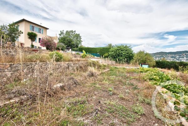 Terrain à vendre  3008 m2 NICE - 06