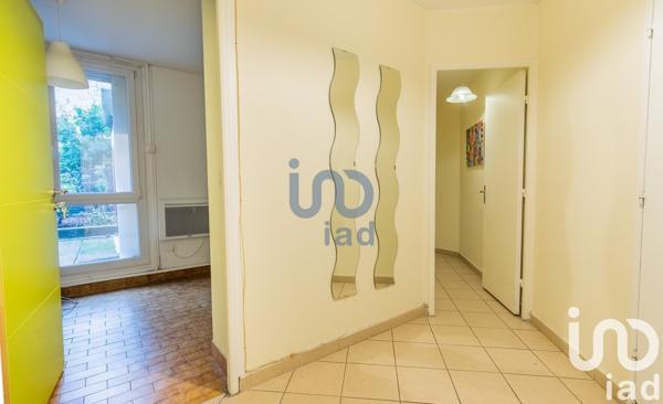 Appartement 4 pièces de 87 m² à Évry (91000)