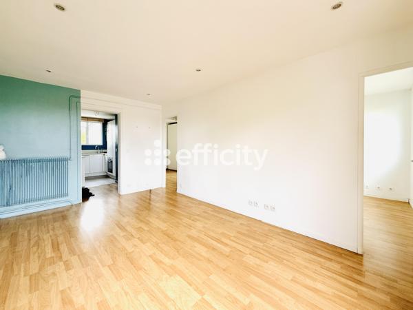 Appartement
         3 pièces
        - 50 m² 330 000 € *