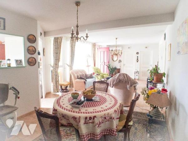 EN EXCLUSIVITE RESIDENCE LES SENORIALES VILLA  EN DUPLEX DE 125M² habitables comprenant au rdc ...