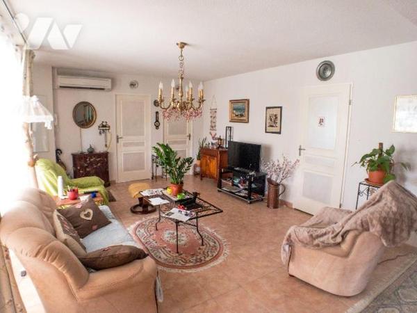 EN EXCLUSIVITE RESIDENCE LES SENORIALES VILLA  EN DUPLEX DE 125M² habitables comprenant au rdc ...