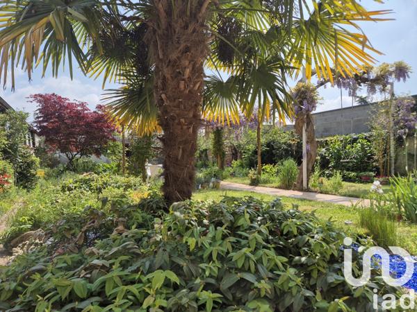 Maison traditionnelle 7 pièces de 173 m² à Ingrandes (86220)