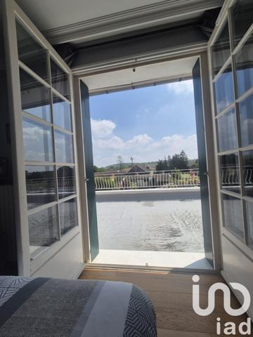 Maison traditionnelle 7 pièces de 173 m² à Ingrandes (86220)