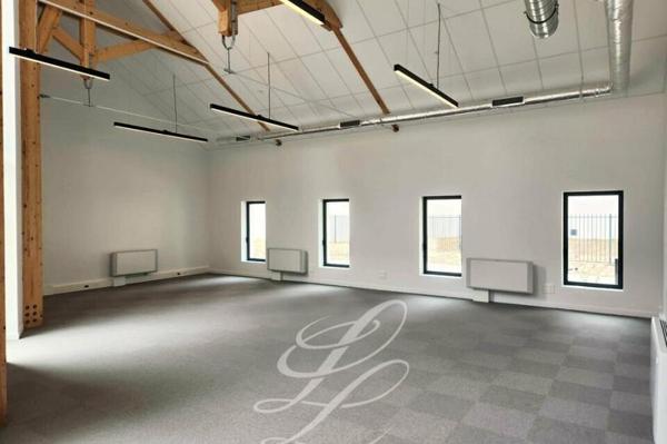 Location - BUREAUX 416 m 2
