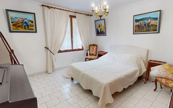 Maison à vendre    5 pièces •  La Farlède