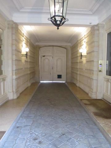 Studio Meublé Paris 1 pièce 20.63m2