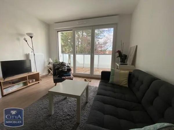 Appartement à louer 3 pièces 66.8m² Couëron (44220)