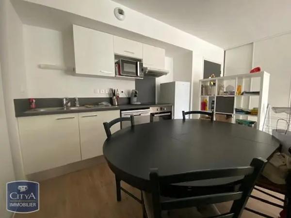Appartement à louer 3 pièces 66.8m² Couëron (44220)