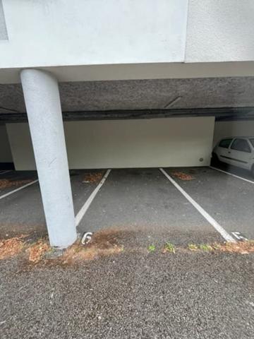 A VENDRE Place de parking Couverte- Angers - secteur La Madeleine