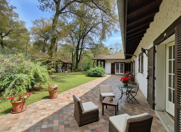 Maison Saint Paul Les Dax  258 m2
