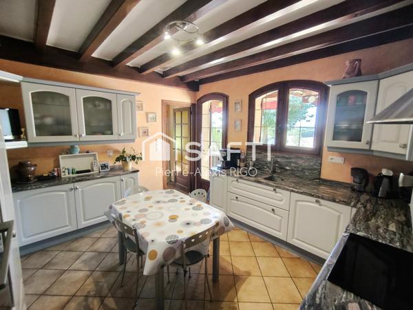 Maison 6 pièces de 145m² avec piscine