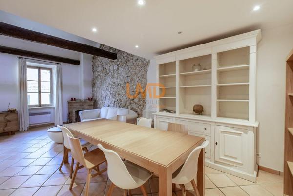 Villefranche-sur-Mer(06) de : Appartement Style loft 100m2 Vue mer
