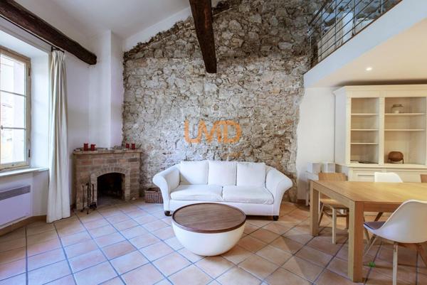 Villefranche-sur-Mer(06) de : Appartement Style loft 100m2 Vue mer