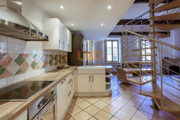 Villefranche-sur-Mer(06) de : Appartement Style loft 100m2 Vue mer