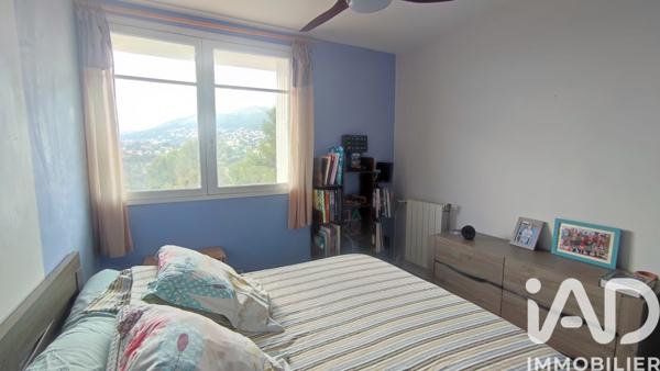 Appartement à vendre 4 pièces 69 m² Toulon