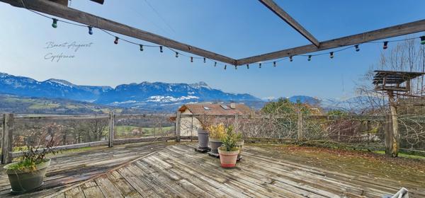 À vendre, Hauteurs du GROISY (Haute-Savoie)– Maison écologique 180m² avec vue panoramique Terrain 1500m²