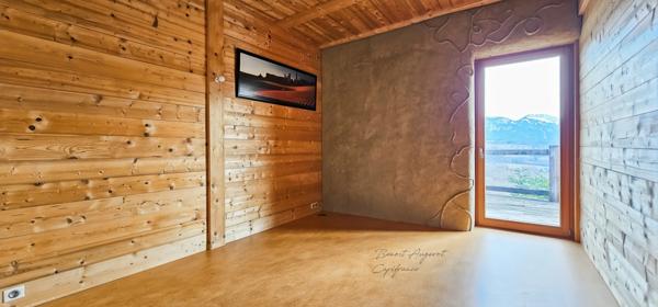 À vendre, Hauteurs du GROISY (Haute-Savoie)– Maison écologique 180m² avec vue panoramique Terrain 1500m²