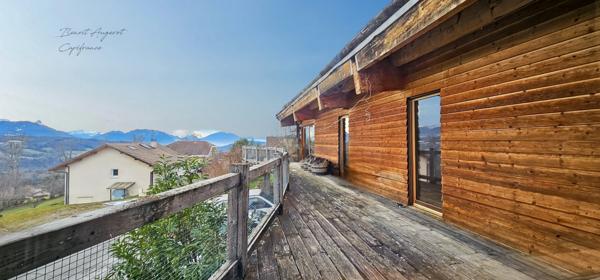 À vendre, Hauteurs du GROISY (Haute-Savoie)– Maison écologique 180m² avec vue panoramique Terrain 1500m²