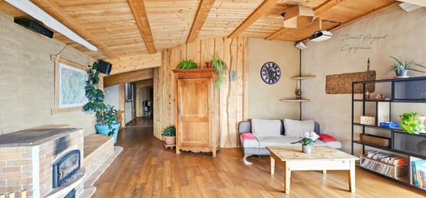 À vendre, Hauteurs du GROISY (Haute-Savoie)– Maison écologique 180m² avec vue panoramique Terrain 1500m²